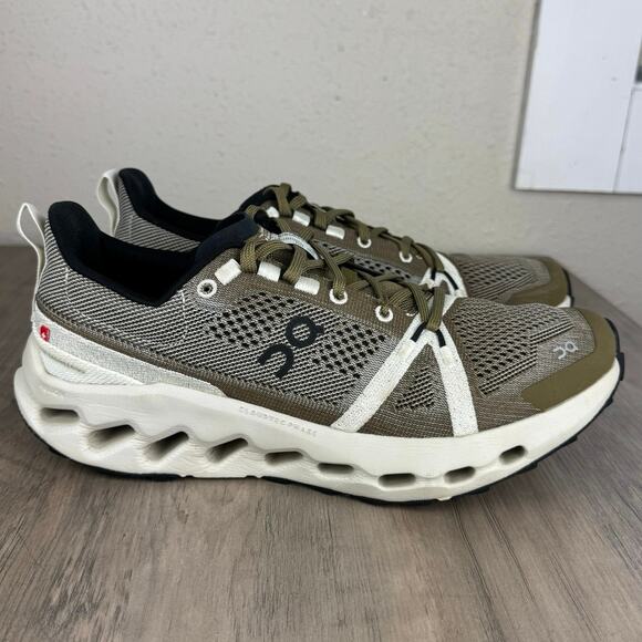 On Shoes - On Cloudsurfer Trail Running Shoe Hunter/Ice Womens size 10